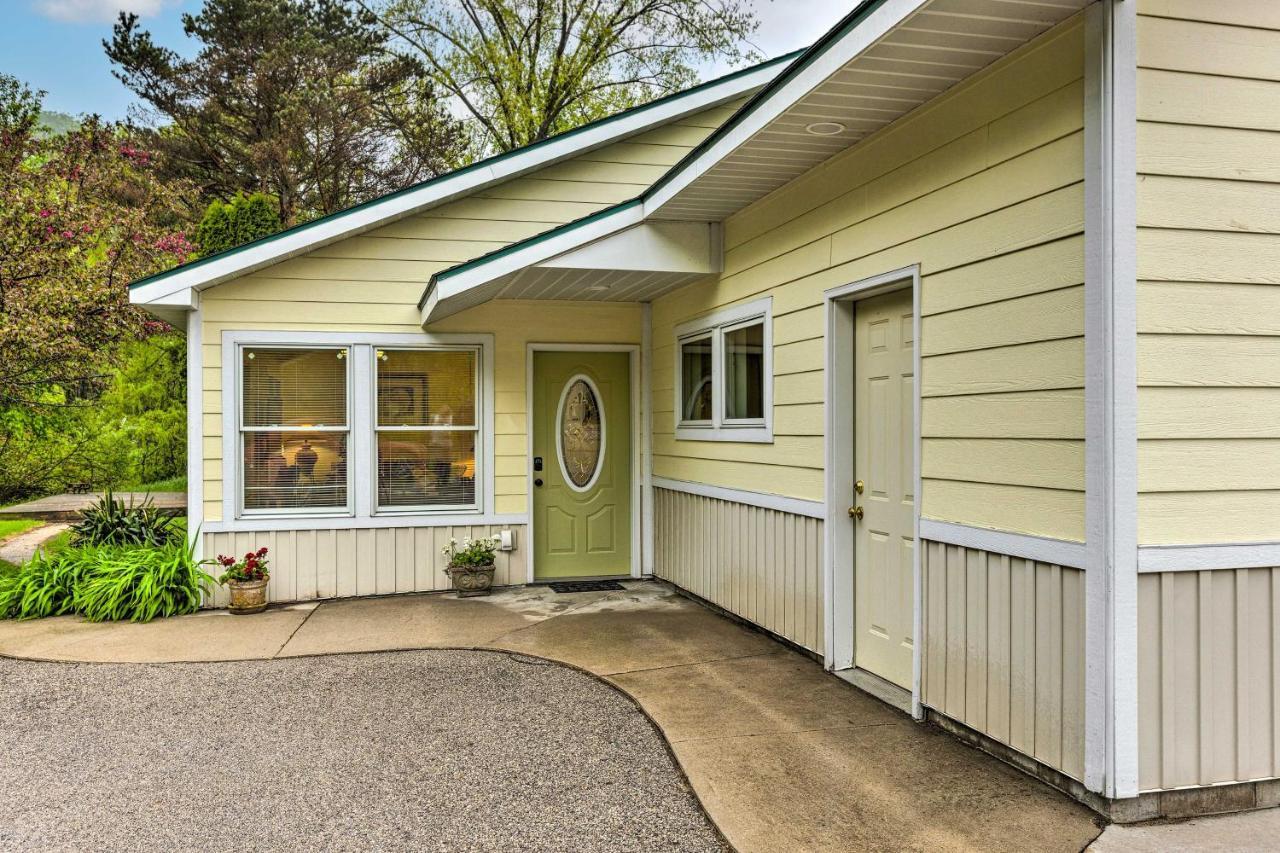 Charming Retreat Near Downtown Frankfort And Beaches Eksteriør bilde